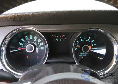 2013 Ford Mustang V6 из США, поврежденный, VIN 1ZVBP8AM4D5230893